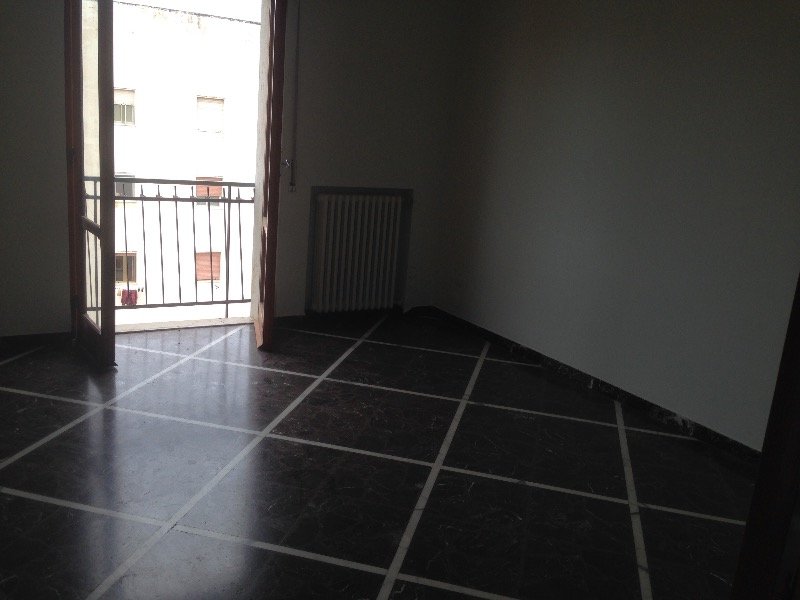 Barletta appartamento con riscaldamento autonomo a Barletta-Andria-Trani in Affitto