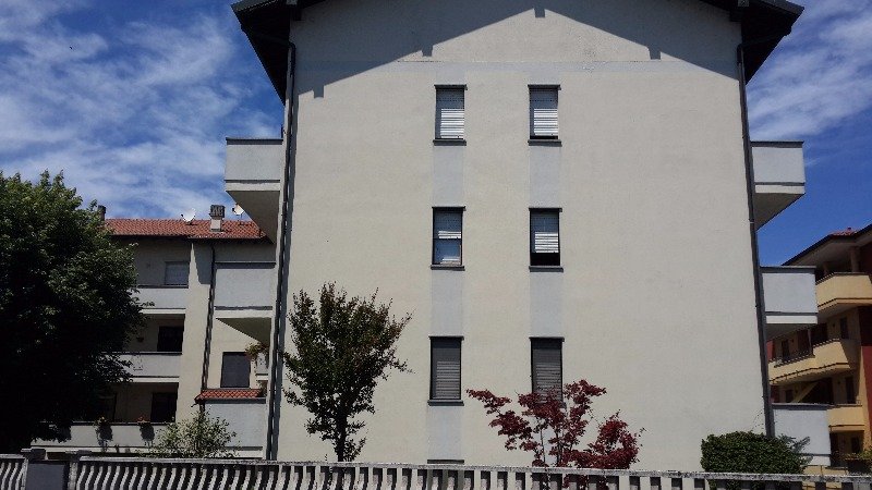 Appartamento parzialmente arredato a Trecate a Novara in Affitto