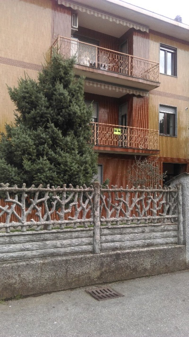 Trezzo sull'Adda ampio appartamento a Milano in Vendita