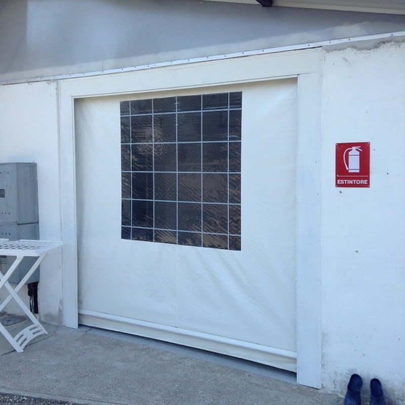 Latisana tenda per garage o terrazzo a Udine in Vendita