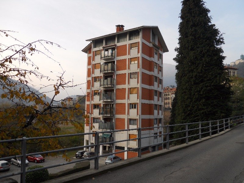 Varallo appartamento in condominio a Vercelli in Vendita