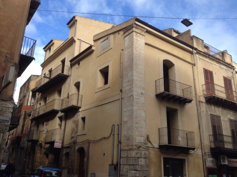 Appartamento in pieno centro storico a Gela a Caltanissetta in Vendita