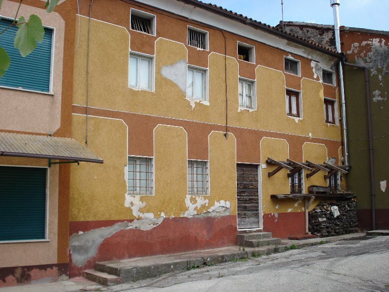 Altissimo porzione di casa rustica a Vicenza in Vendita