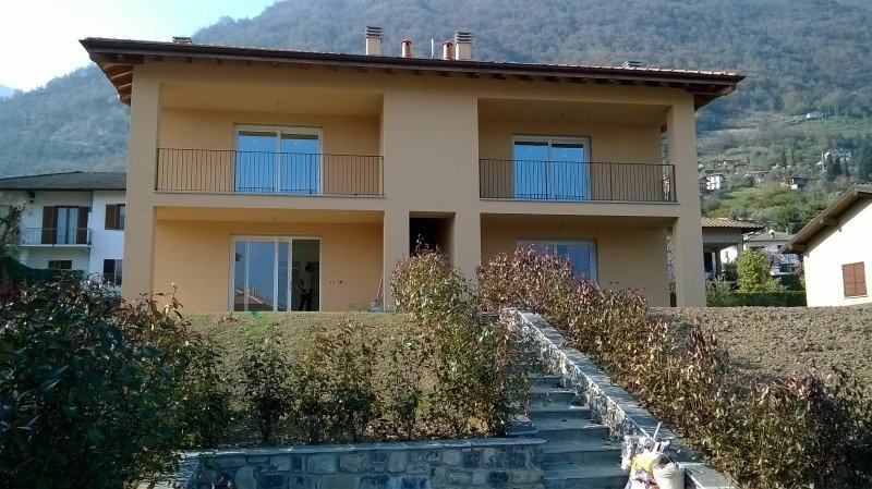 Tremezzo appartamento a pochi minuti dal lago a Como in Vendita