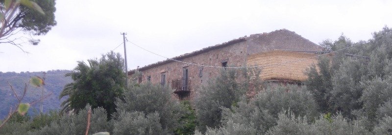 Santo Stefano di Camastra fabbricato rurale a Messina in Vendita