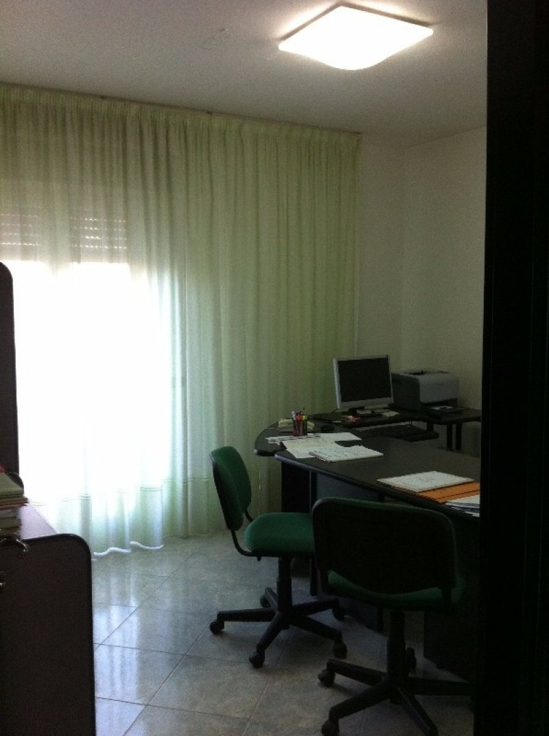 Senorb camera ufficio a Cagliari in Affitto