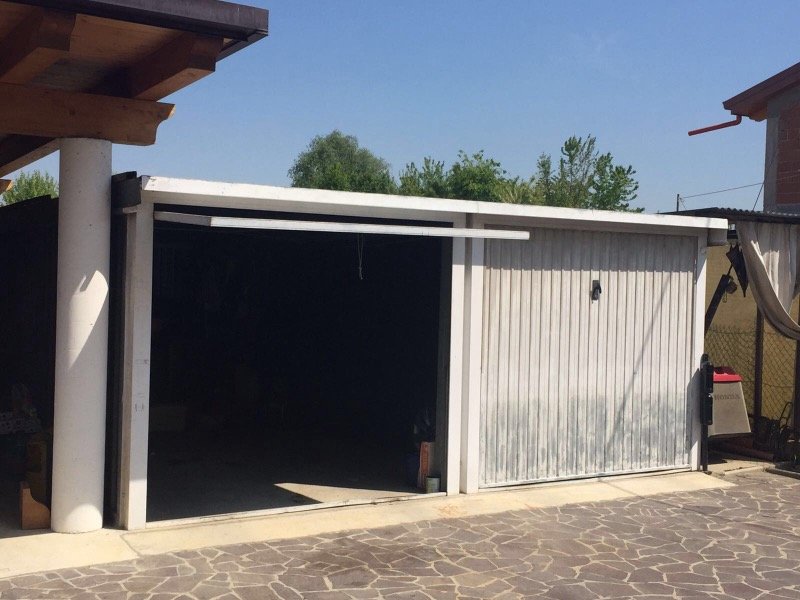 Cittadella box garage in metallo a Padova in Vendita