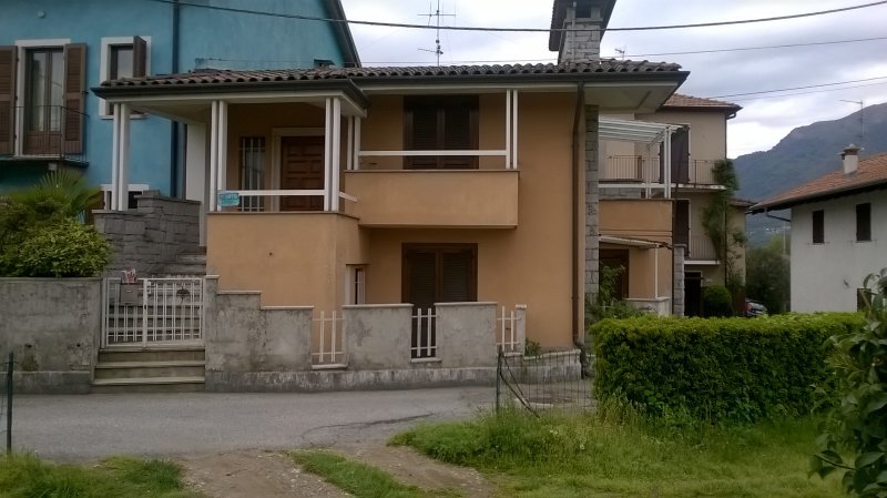 Feriolo di Baveno casa su due livelli a Verbano-Cusio-Ossola in Vendita