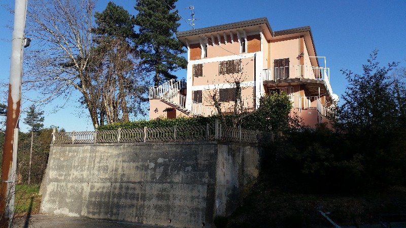 A Fosdinovo appartamento a Massa-Carrara in Vendita
