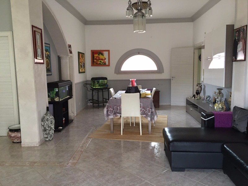 Pagliarelli appartamento in villa a Palermo in Affitto