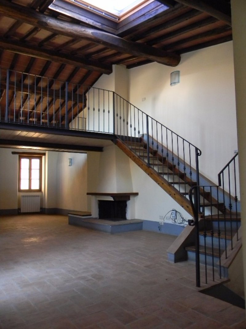 Paciano appartamento signorile a Perugia in Vendita