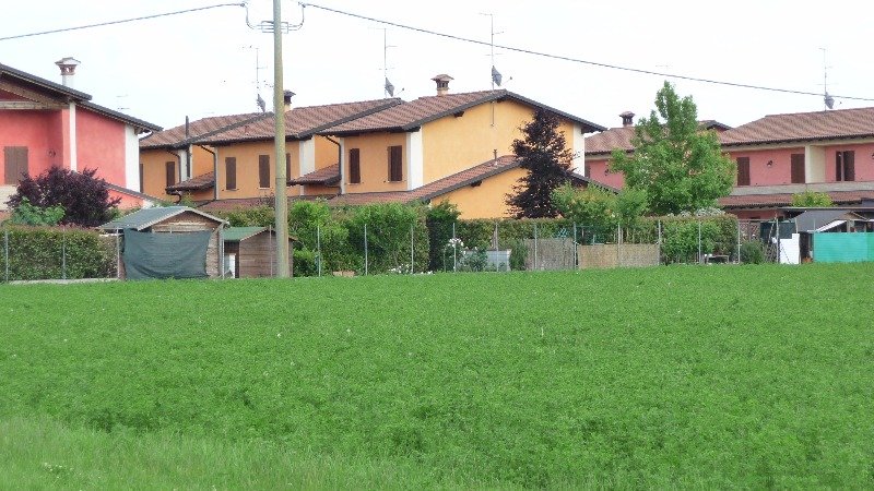 Nel comune di Colorno lotto edificabile a Parma in Vendita