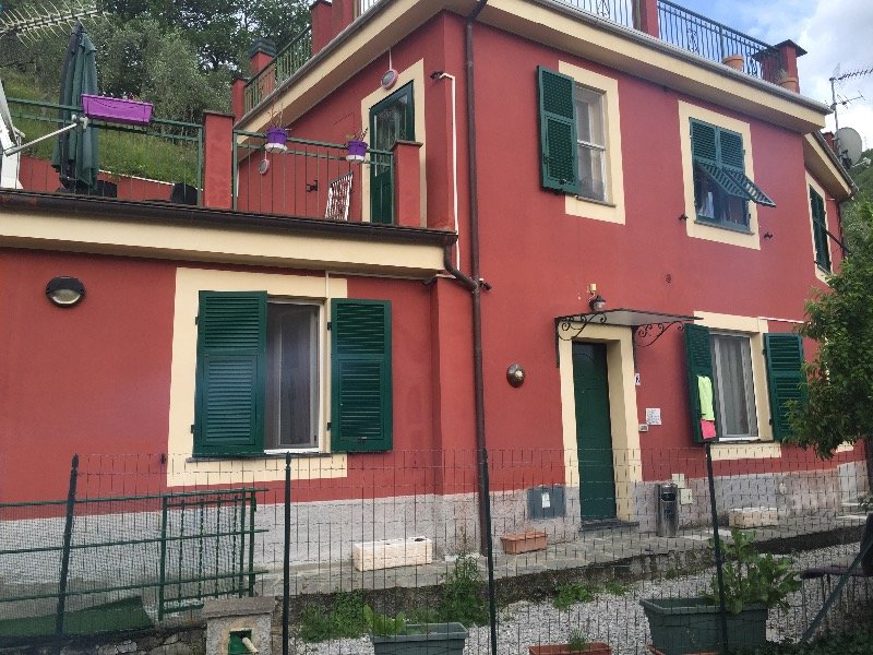 Terrarossa casa a Genova in Vendita