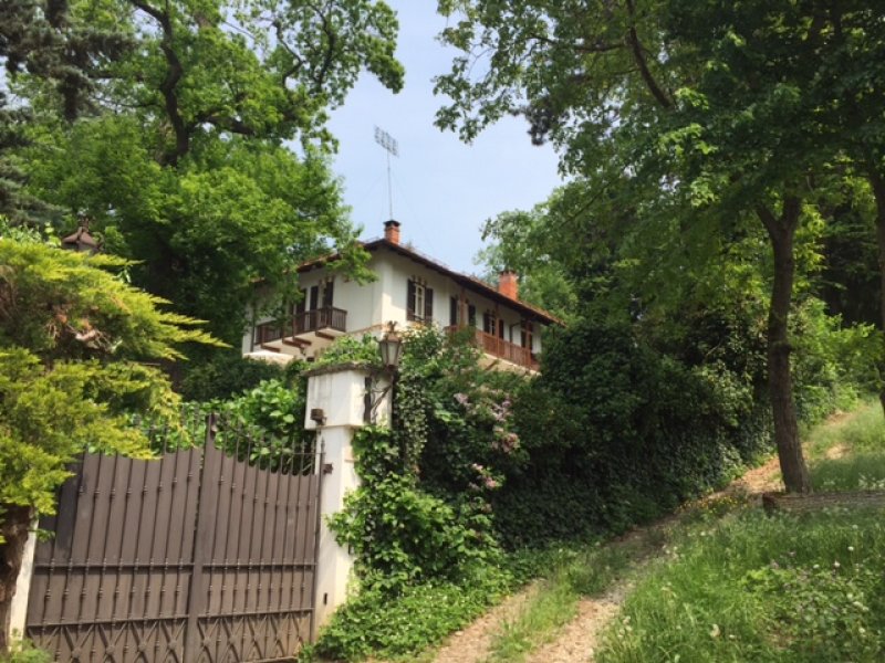 Boves prestigiosa villa d'epoca in stile liberty a Cuneo in Vendita