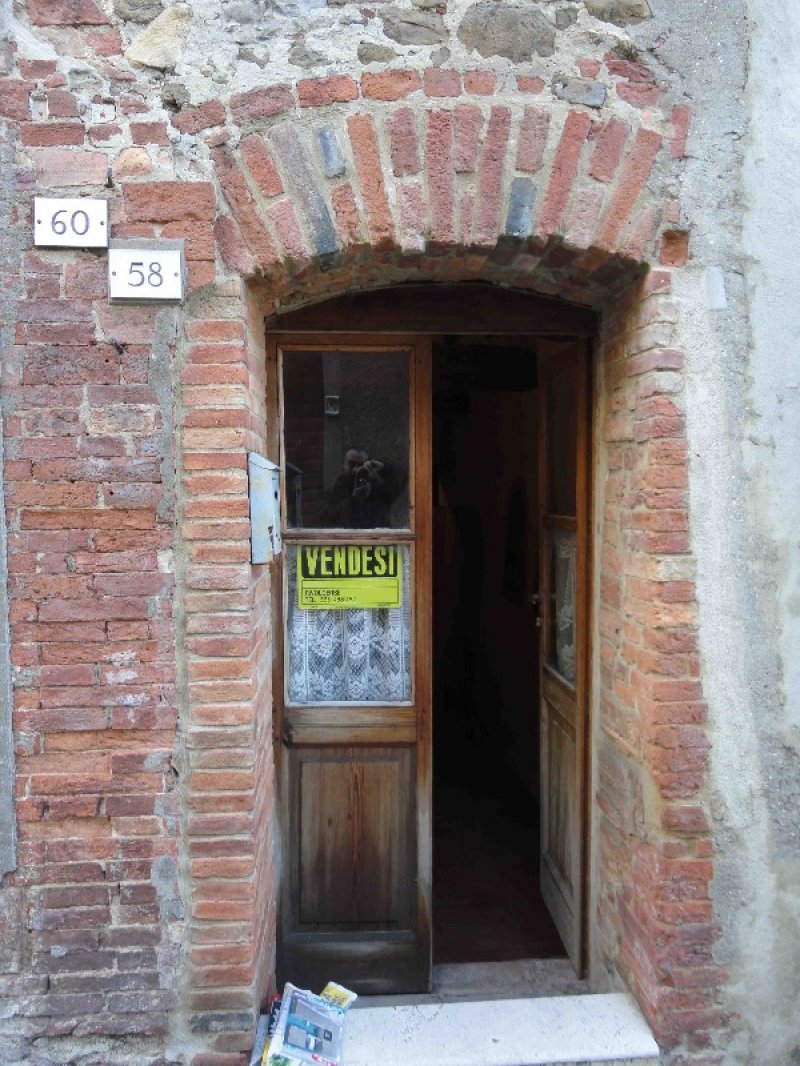 Campagnatico nel centro medievale appartamento a Grosseto in Vendita