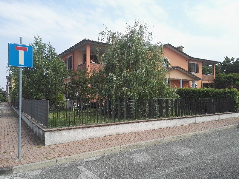 Appartamento con giardino a Stradella a Pavia in Vendita