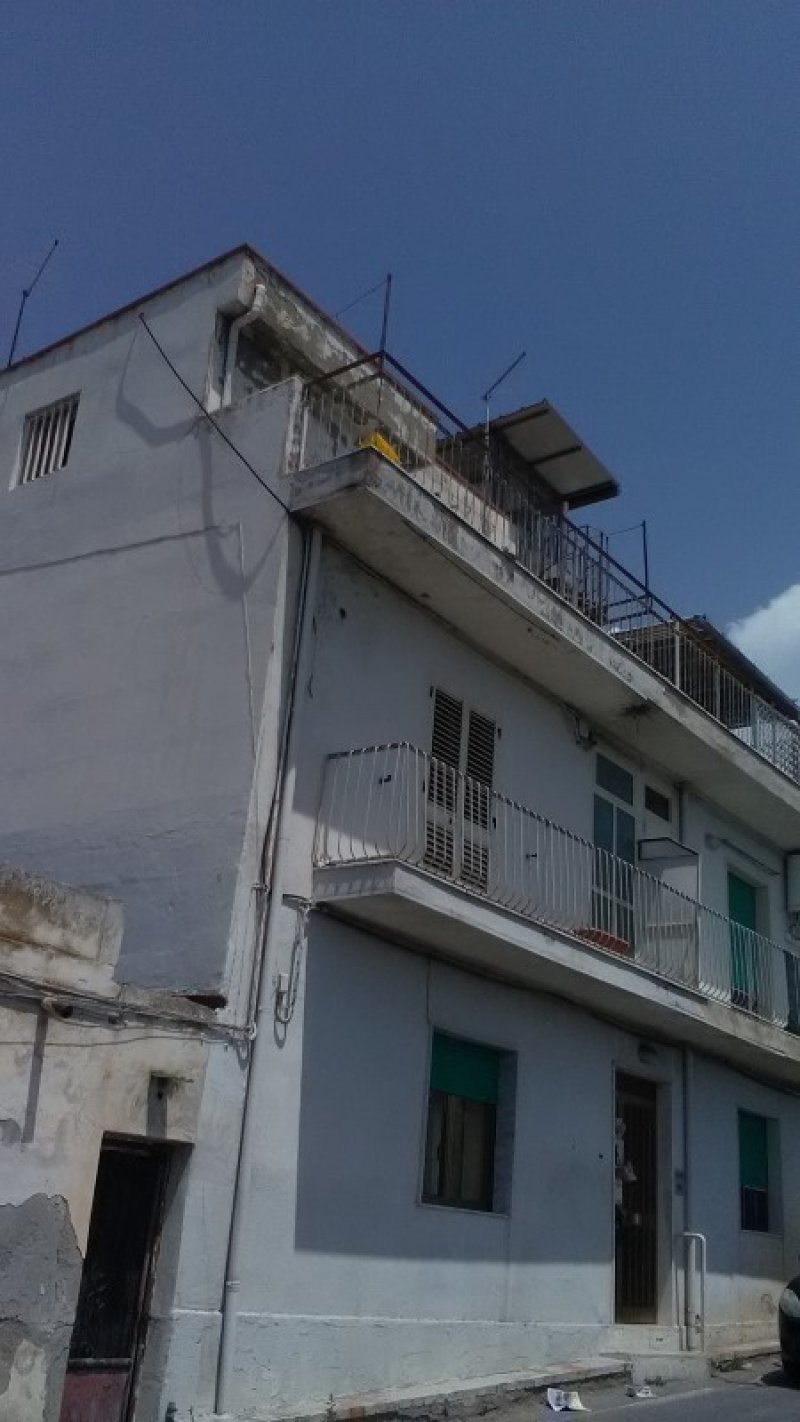 Reggio Calabria abitazione su due livelli a Reggio di Calabria in Vendita