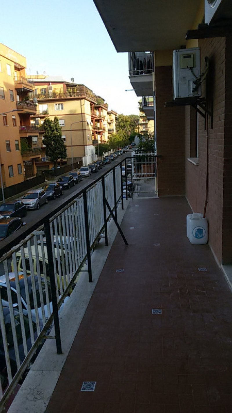A Pomezia da privato appartamento a Roma in Affitto