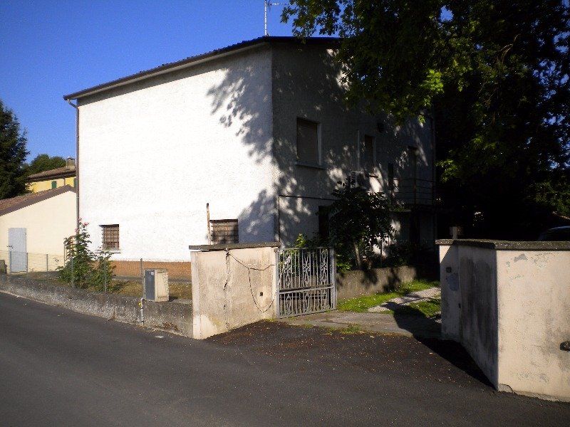 Sant'Agostino casa indipendente con garage a Ferrara in Vendita