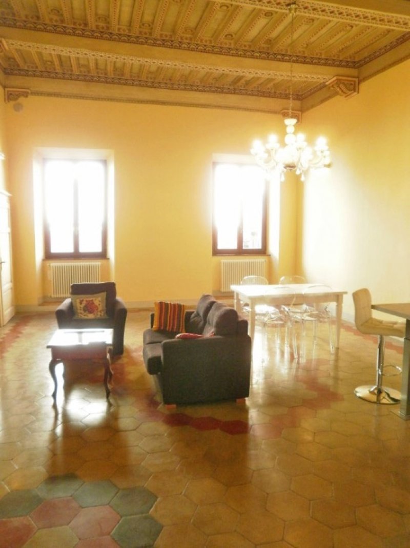 Colle di Val d'Elsa in palazzo signorile a Siena in Vendita