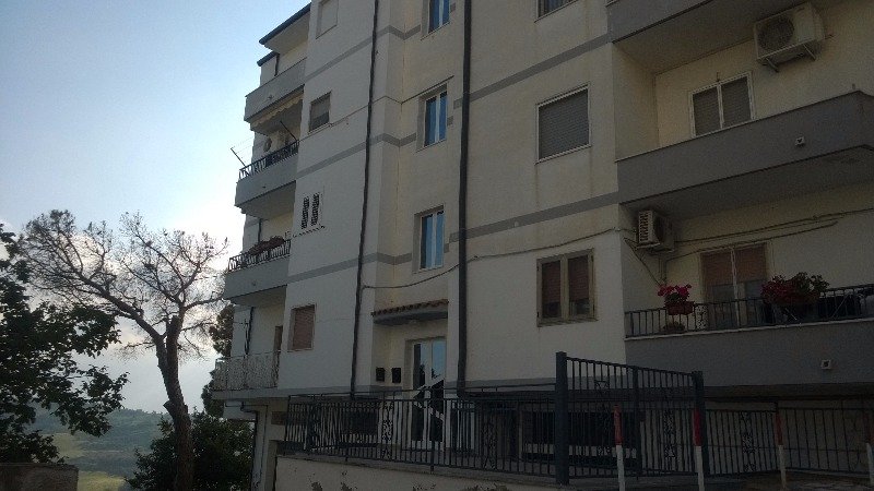 Appartamento sito in Pomarico a Matera in Vendita