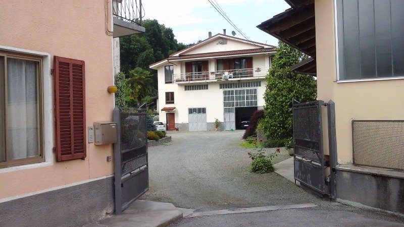 Pagno unit immobiliari al centro del paese a Cuneo in Vendita