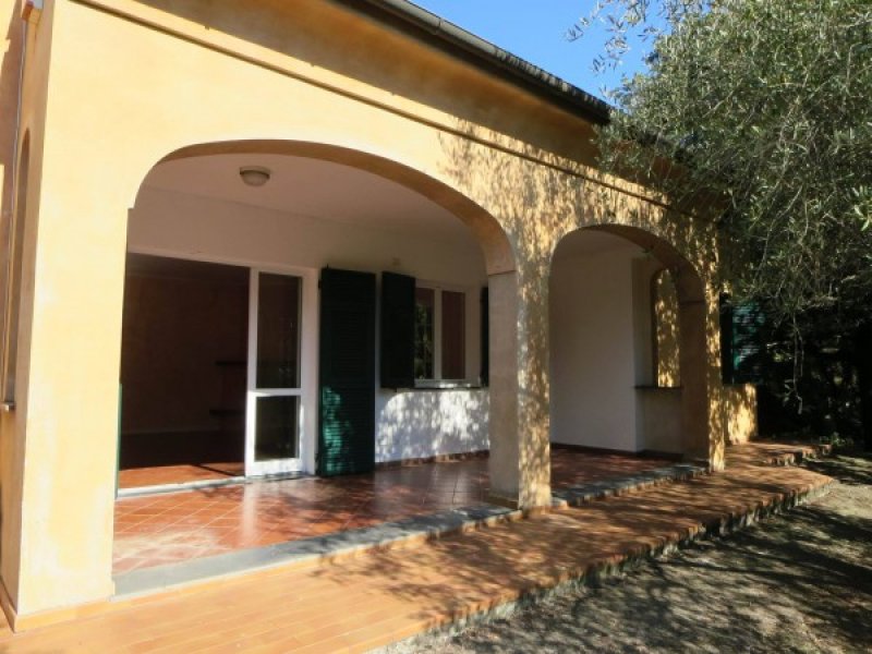 Finale Ligure villa singola a Savona in Vendita