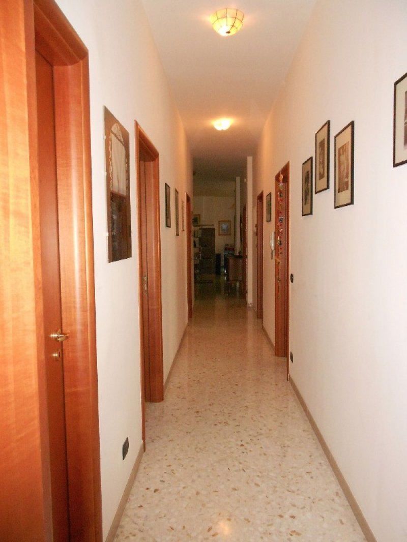 Triggiano appartamento in zona centrale a Bari in Vendita
