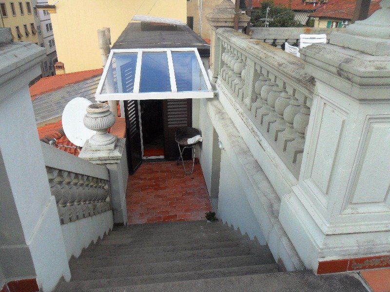 Firenze monolocale mansarda sui tetti a Firenze in Affitto