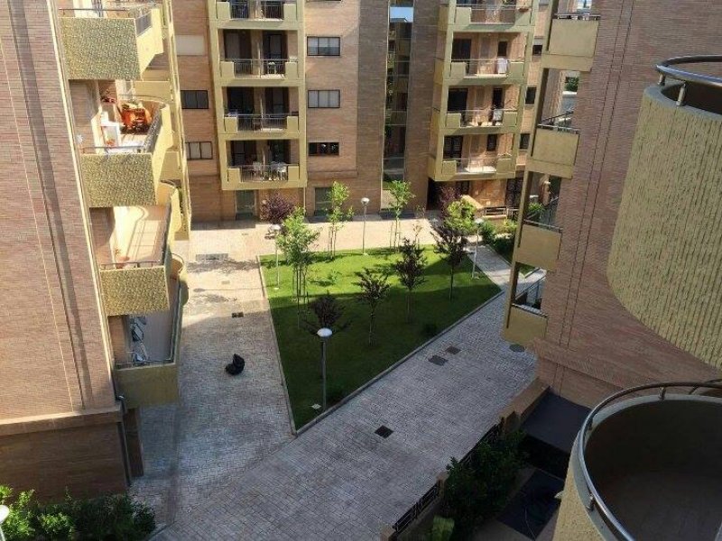 Appartamento di tre vani sito in Rione Martucci a Foggia in Affitto