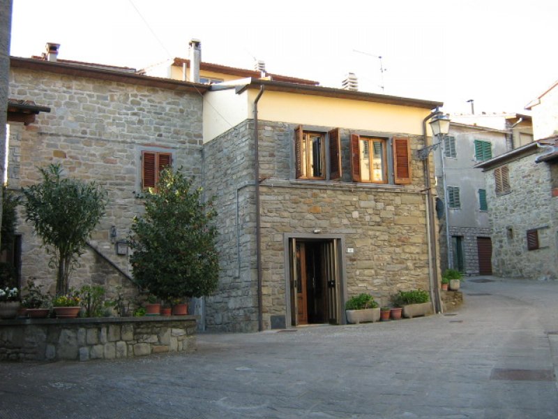 Chitignano casa ristrutturata a Arezzo in Affitto