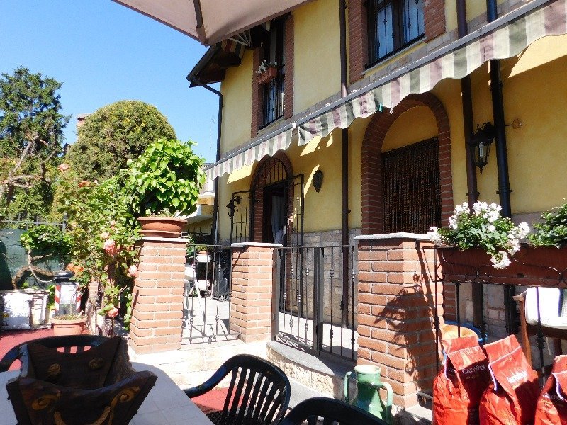 Casa indipendente in residenziale a Nichelino a Torino in Vendita