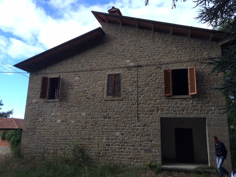 Arezzo complesso composto da tre fabbricati a Arezzo in Vendita