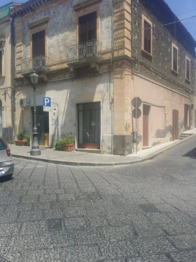 Belpasso casa al piano terra ad uso commerciale a Catania in Affitto