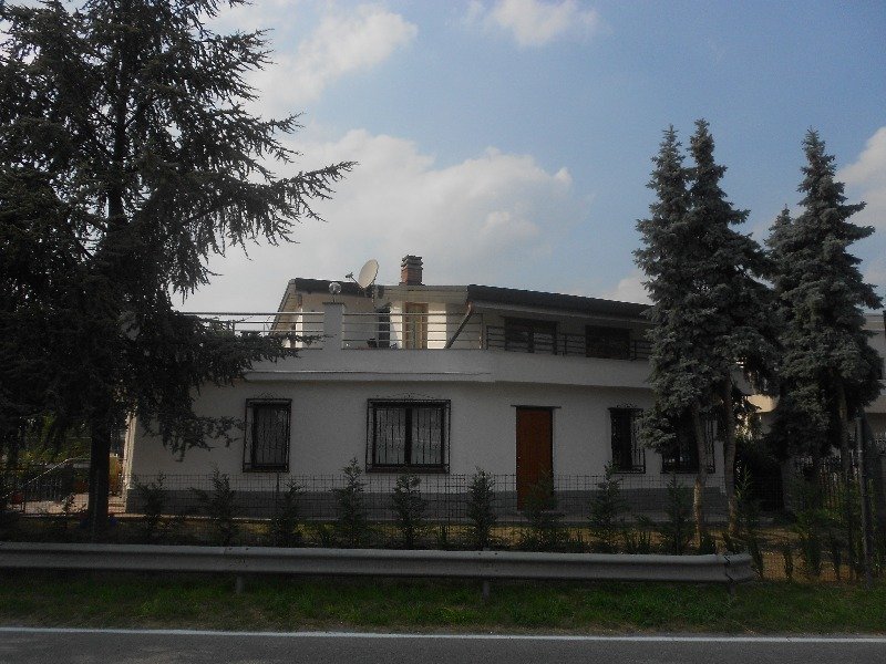 None da privato villa indipendente a Torino in Vendita