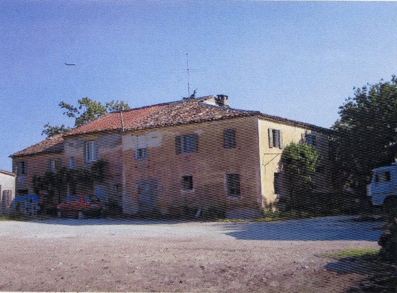 San Giovanni in Marignano casa colonica a Rimini in Vendita