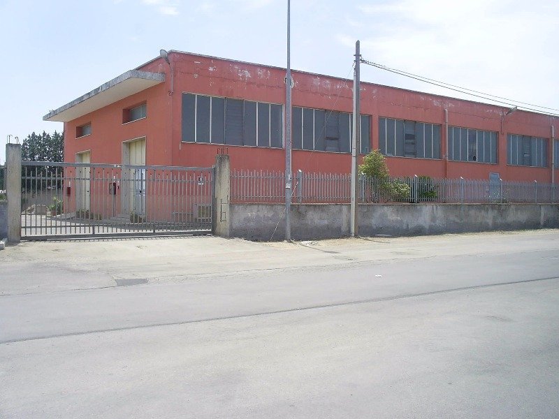 Copertino capannone industriale a Lecce in Vendita