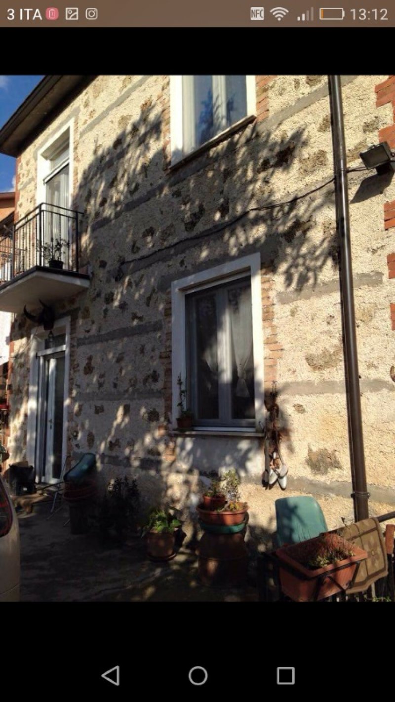 Sora casa indipendente con giardino a Frosinone in Vendita