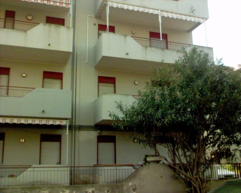 Falcone appartamento al piano terra a Messina in Vendita