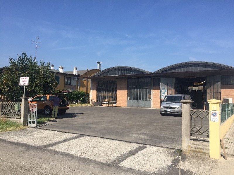 Lugo capannoni nella zona industriale a Ravenna in Vendita