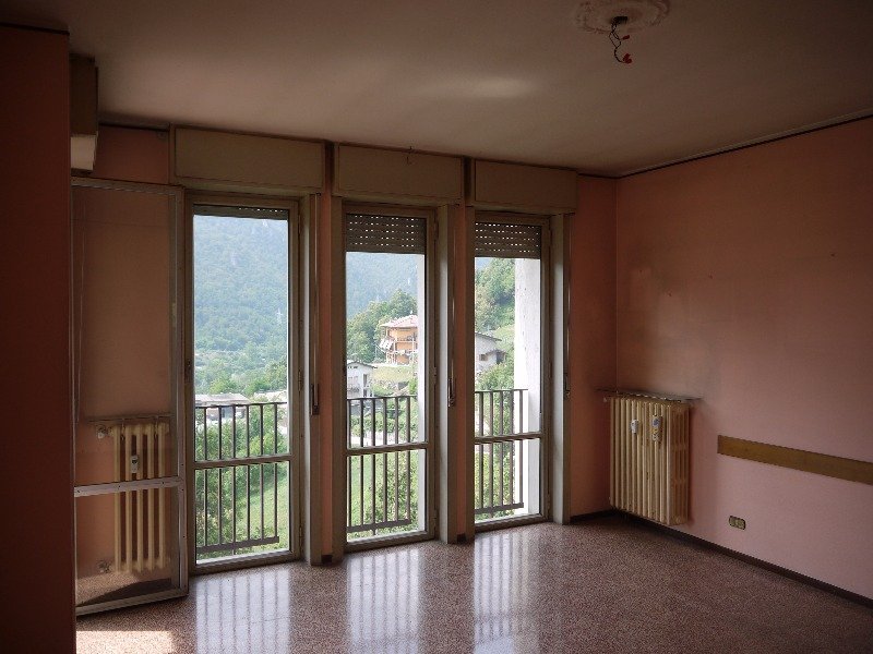 Zogno appartamento a Bergamo in Vendita