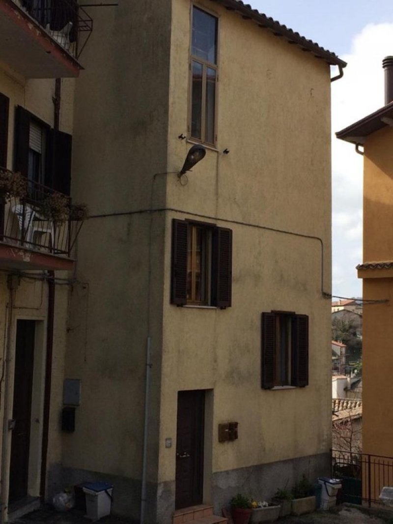 Gualdo Tadino monolocale a Perugia in Vendita