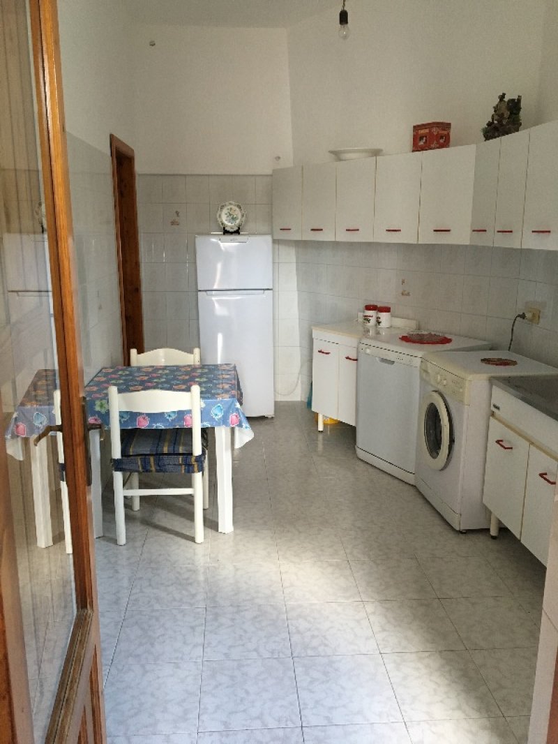 Lipari appartamento in zona collinare a Messina in Affitto