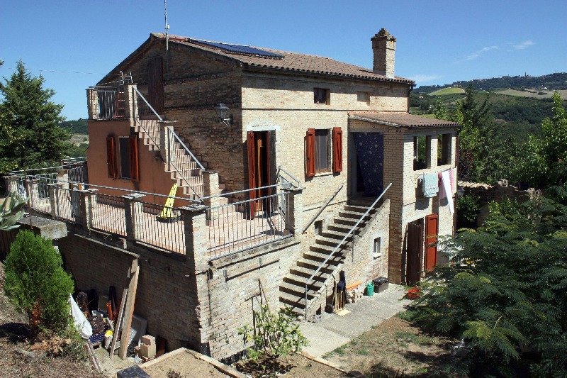 Ripatransone casa colonica a Ascoli Piceno in Vendita