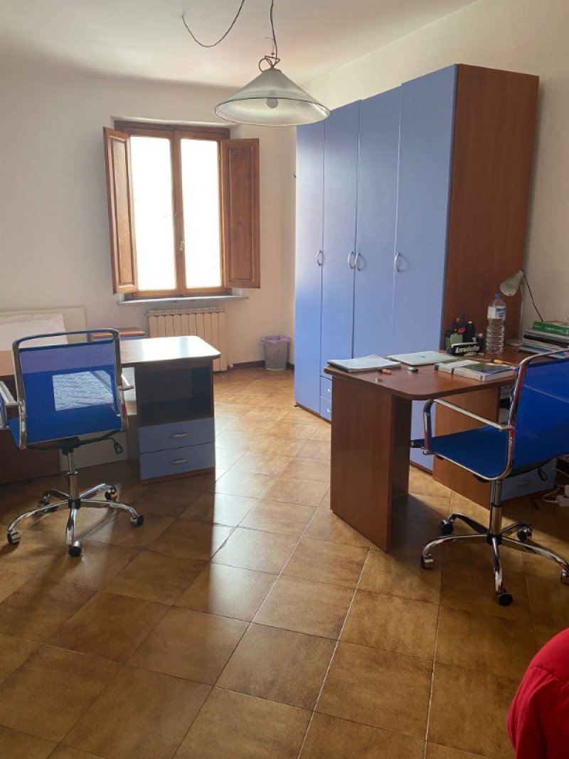 Pisa libera subito camera doppia in appartamento a Pisa in Affitto