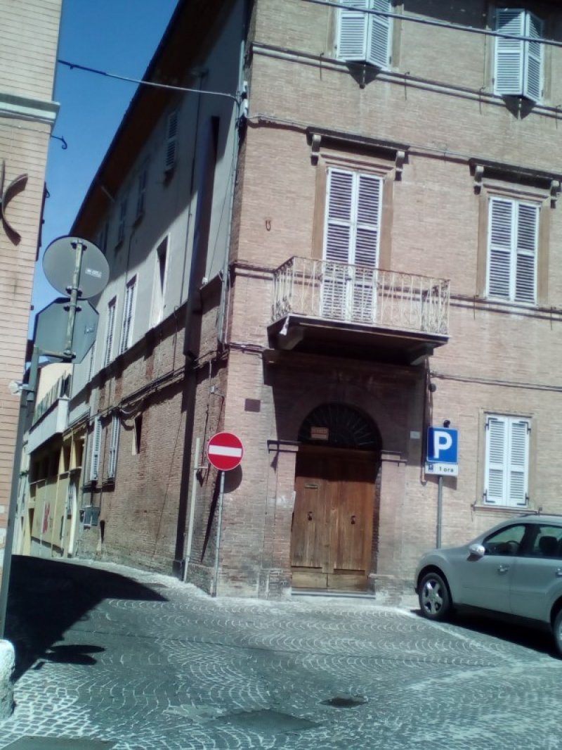 Fabriano appartamento storico a Ancona in Vendita