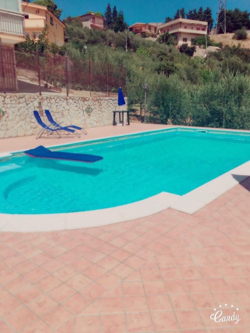 Monreale depandance con piscina per feste private a Palermo in Affitto