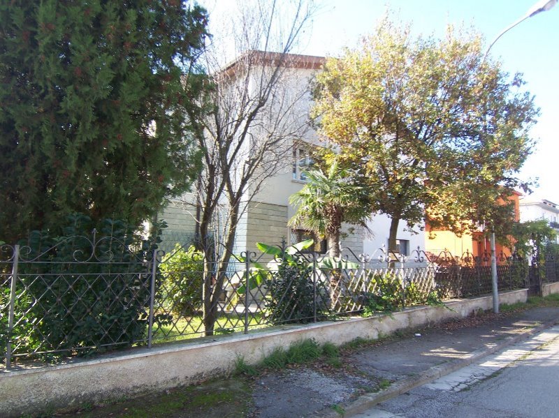 Monte San Vito appartamento in villa a Ancona in Affitto
