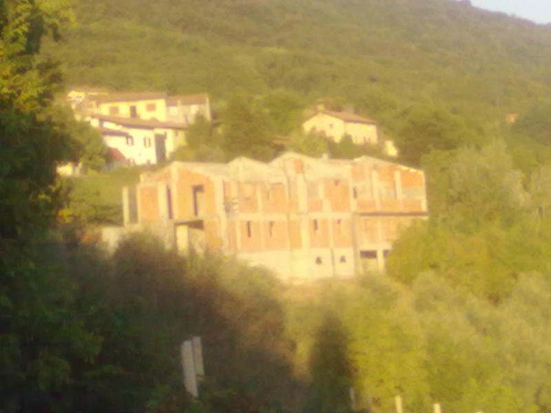Sarmede in zona collinare villa al grezzo a Treviso in Vendita