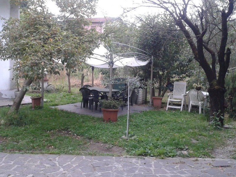 Bolano appartamento in bifamiliare a La Spezia in Vendita